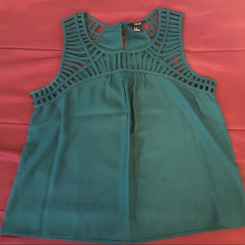 Forever 21 Green Cutout Neckline Top - Picture 3 of 4